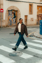 Lade das Bild in den Galerie-Viewer, Bomberjacke mit abnehmbarem Faux-Fur-Kragen – Dark Brown