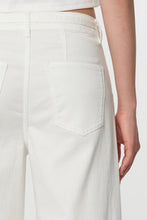 Lade das Bild in den Galerie-Viewer, BLINK Wide Barrel Jeans in 3 Farben