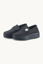 Lade das Bild in den Galerie-Viewer, Tulip Penny Loafer Wedge - Black Black