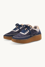 Lade das Bild in den Galerie-Viewer, Tulip Bouclé-Sneaker - Dark Indigo Mocca