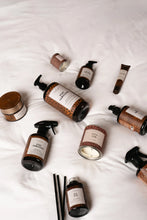 Lade das Bild in den Galerie-Viewer, Candletin - Big Hug II - Jasmine Vanilla
