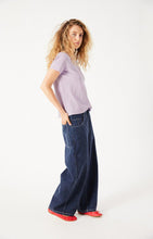 Lade das Bild in den Galerie-Viewer, Damen-T-Shirt Ykobow in 2 Farben