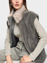 Lade das Bild in den Galerie-Viewer, Kuschelige Weste mit Fake Fur Kragen
