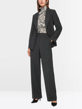 Lade das Bild in den Galerie-Viewer, Wide Fit Hose WUKARI mit High Waist