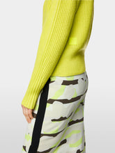 Lade das Bild in den Galerie-Viewer, Cardigan mit Kragen Knitted in Germany
