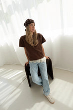 Lade das Bild in den Galerie-Viewer, Ella Boxy T-Shirt in 2 Farben