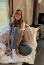 Lade das Bild in den Galerie-Viewer, Ivara Knit Pants Grey Melange