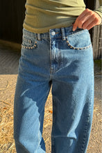 Lade das Bild in den Galerie-Viewer, Jutta Denim Pants Denim Mid Blue