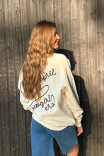 Lade das Bild in den Galerie-Viewer, OV Sweater Raglan Cowgirl Era Off White