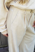 Lade das Bild in den Galerie-Viewer, Sienna Cord Pants