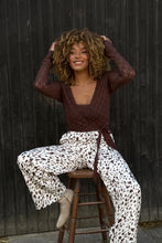 Lade das Bild in den Galerie-Viewer, Sylva Lace Wrap Cardigan in 2 Farben