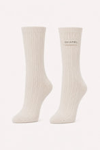Lade das Bild in den Galerie-Viewer, Vea Cable Knit Sock in 2 Farben