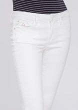 Lade das Bild in den Galerie-Viewer, Jeans MID SUN - Slim, Sustainable Soft Denim NV