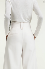 Lade das Bild in den Galerie-Viewer, REFRESHING AMBITION PANTS
