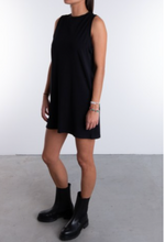 Lade das Bild in den Galerie-Viewer, Shirtkleid in 2 Farben
