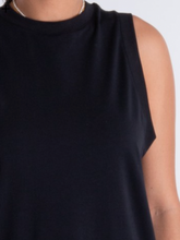 Lade das Bild in den Galerie-Viewer, Shirtkleid in 2 Farben

